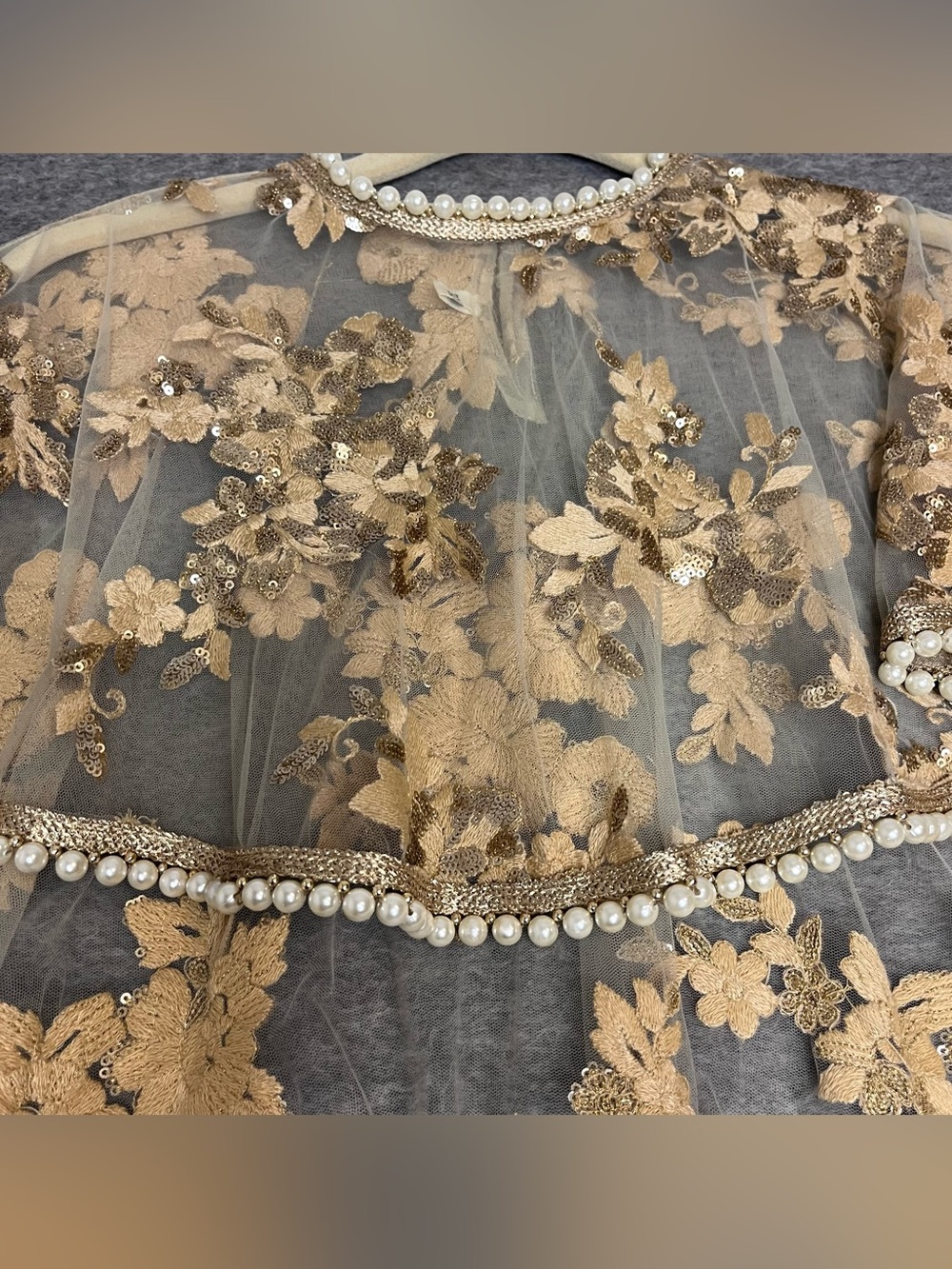 Vintage Shawl Gold Sequin Pearl Bead Embellished Women Cape Shrug Wrap Size 32 - Picture 4 of 12
